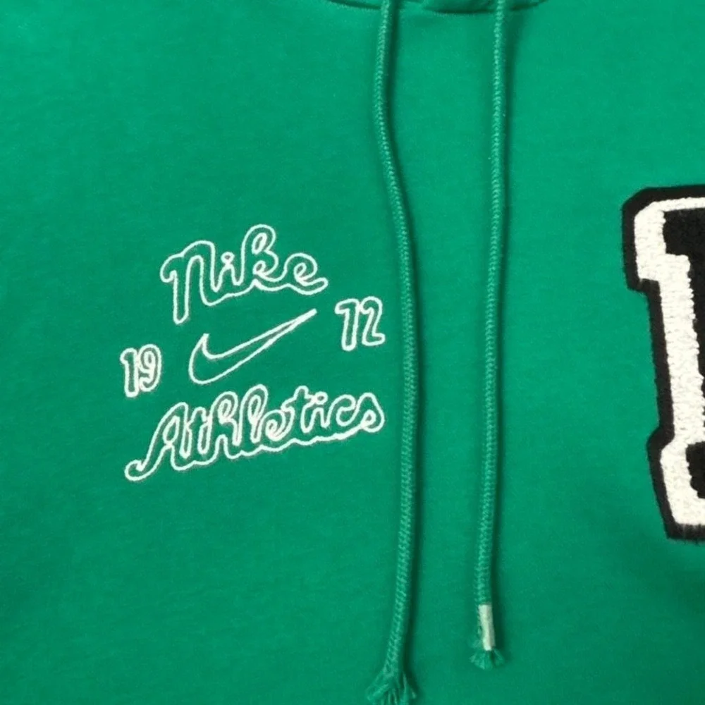Nike Athletics Pullover Hoodie Men's Medium Green Varsity N Patch 0260